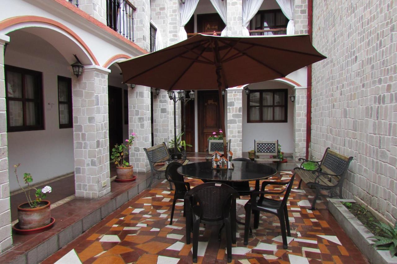 Latacunga Hostel Екстериор снимка